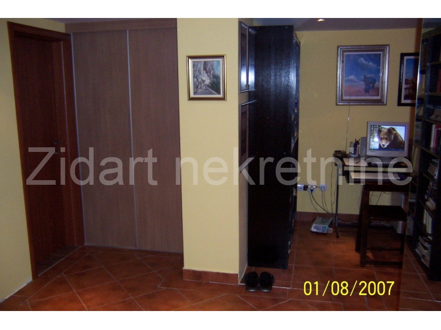 Квартира, 1022 м², 125 000$ — FAKTOR